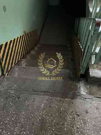 Продам квартиру Київ, Прирічна вул. Kiev