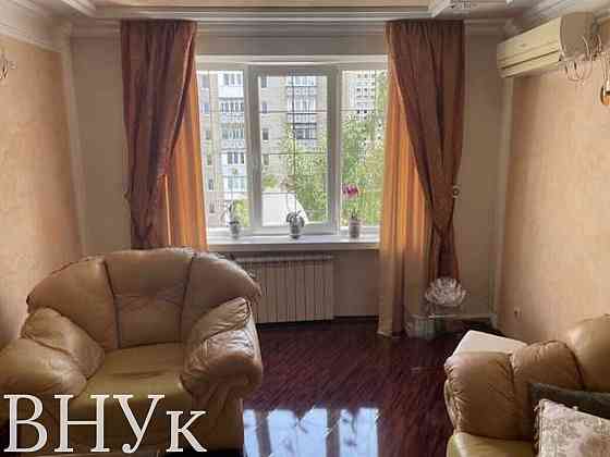 Продаж Квартира 3-кімнатна, 5/5 поверх на Соборності Luts'k