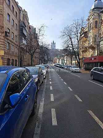 Продаж Будинок 1-кімнатний на Андріївська вул., 11/7 Kiev