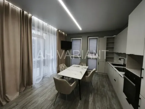 For sale 1-room Apartment 54 sq.m Собранецька 100 Uzhhorod