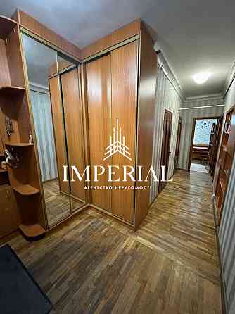 Продаж Квартира 2-кімнатна, 1/3 поверх на вул. Донецька Киев