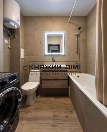 Оренда Квартира 1-кімнатна, 19/25 поверх на Софьи Русовой ул. Киев