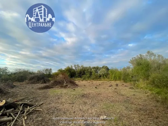 Продаж земельної ділянки Для будівництва приватного житлового будинку площа 10 сот Чернівецька область, м.Чернівці, 3 провулок Каштановий, 1 Чернівці