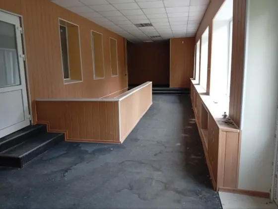New facility. Owner is doing cosmetic repairs. City center Uspenska Square. Own yard Dnipro