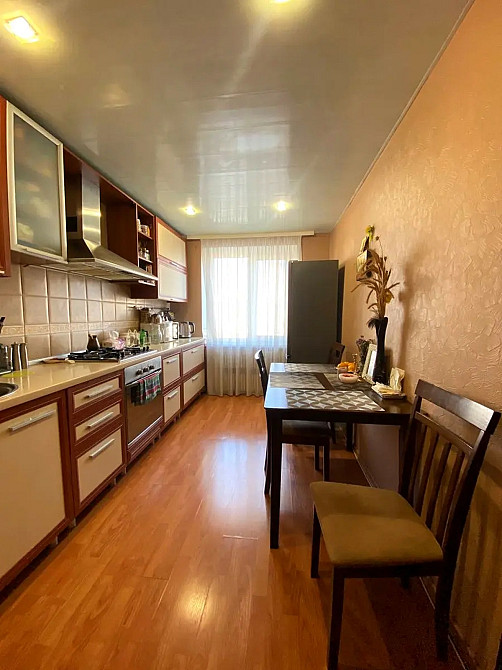 Продаж Квартира 3-кімнатна, 10/10 поверх на Усенко ул., 7 Дніпро - фото 12