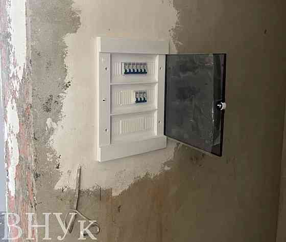 Продаж Квартира 1-кімнатна, 2/6 поверх на Волошина Ужгород