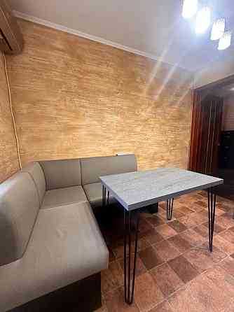 Продаж Квартира 3-кімнатна, 1/10 поверх на Малышева ул., 32 Дніпро