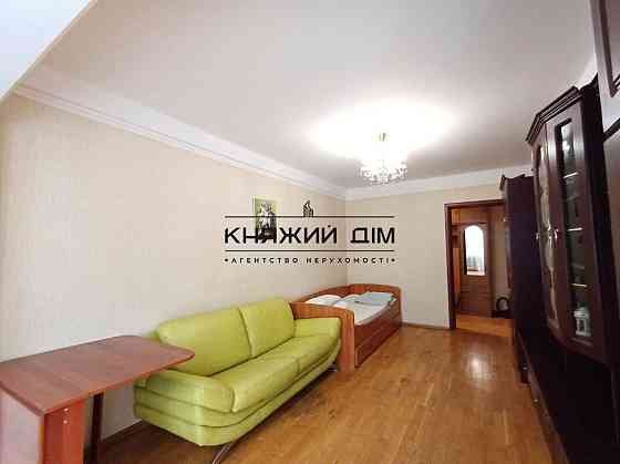 Продаж Квартира 3-кімнатна, 2/9 поверх на Победы просп./ Берестейский просп. Киев