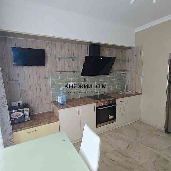 Оренда Квартира 1-кімнатна, 21/25 поверх на Академика Заболотного ул. Киев