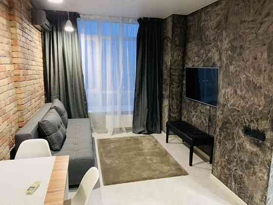 Оренда Квартира 1-кімнатна, 18/20 поверх на ул. Ракетная, 24 Kiev