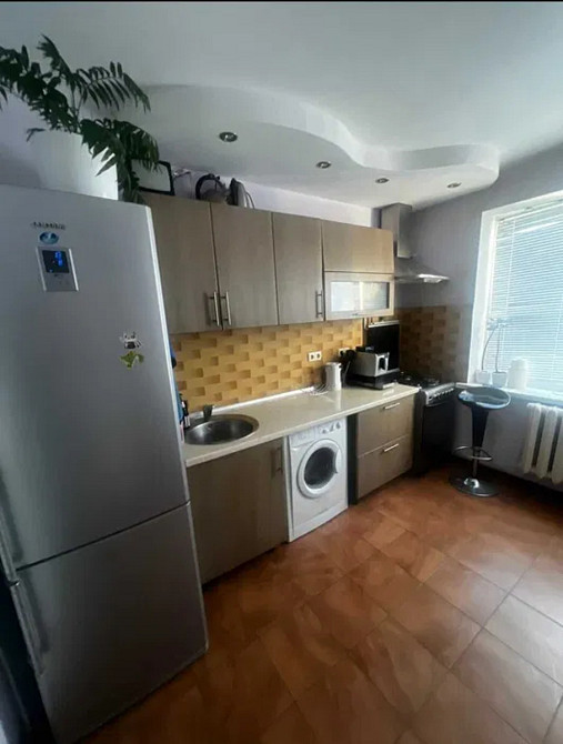 Оренда Квартира 3-кімнатна, 1/9 поверх на Вершигори, 3 Київ - фото 1