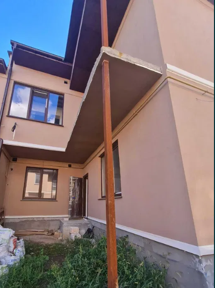 СРОЧНО!!! Продам таунхаус на пос.Котовского возле моря (ул.Ак.Заболотного-Сахарова) еОселя Одеса - фото 1