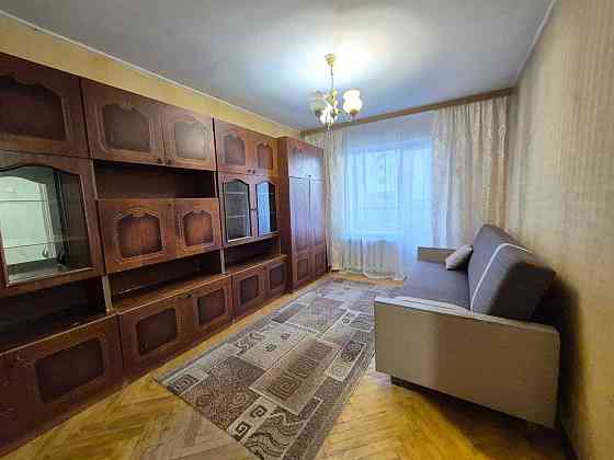 Продаж Квартира 1-кімнатна, 1/9 поверх на Деміївська вул., д. 37 Київ