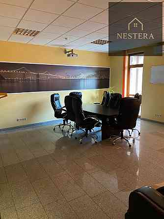 Оренда офісне приміщення на Жупанатська пл., 1 приміщень - 8, поверх - 2/7 Ужгород