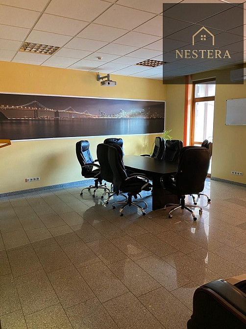 Оренда офісне приміщення на Жупанатська пл., 1 приміщень - 8, поверх - 2/7 Ужгород - фото 1