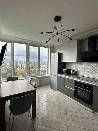 Оренда Квартира 2-кімнатна, 14/25 поверх на Юрія Пасхаліна, 17 Київ