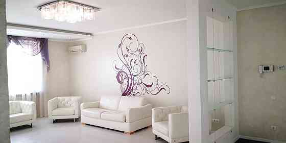 Оренда Квартира 3-кімнатна, 9/9 поверх на Вишгородська, 45/2 Kiev