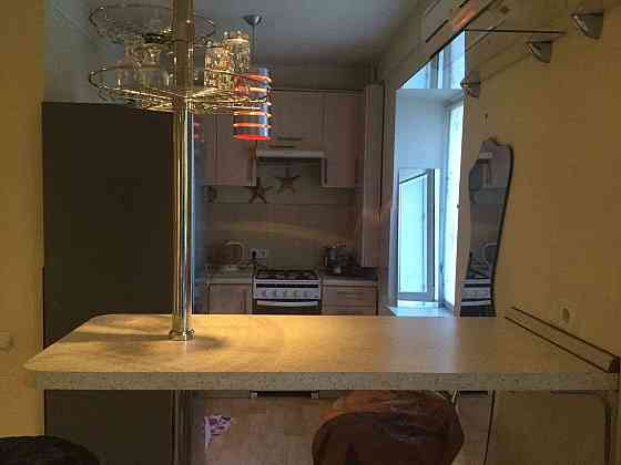 Оренда Квартира 3-кімнатна, 2/9 поверх на бул. Русановский, 11/11 Киев