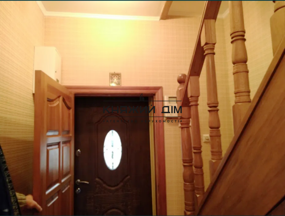 Продам Дом в с. Подгорцы 278 м2 3 этажа на 25 сотках.  - фото 9