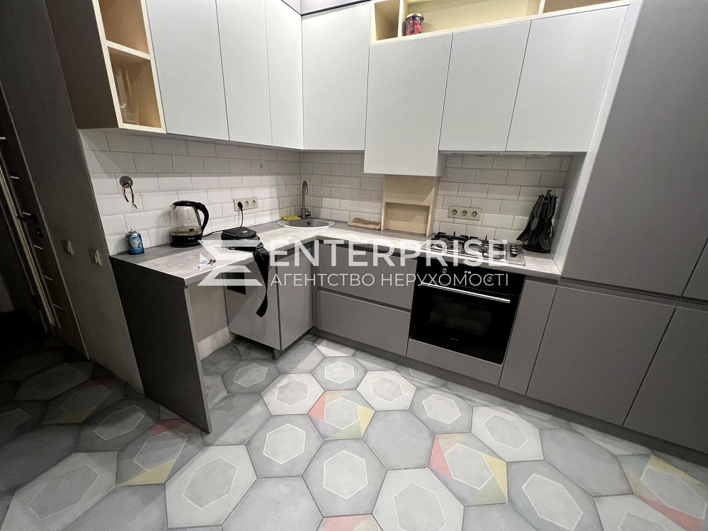 Продаж Квартира 2-кімнатна, 5/5 поверх на вул. Тарасівська  - фото 1