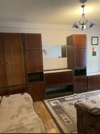 Оренда Квартира 1-кімнатна, 2/5 поверх на вул. Воскресенська, 5 Київ