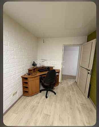 Продаж Квартира 3-кімнатна, 2/5 поверх на вул. Тобольська Харьков