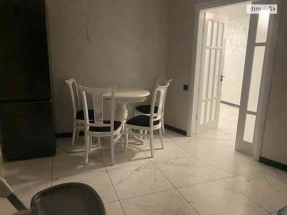 Продаж Квартира 5-кімнатна, 10/10 поверх на Стельмаха Vinnytsya