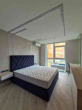 Продаж Квартира 3-кімнатна, 2/24 поверх на Предславинська вул., д. 40 Київ