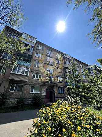 Продаж кімнати вул.Доброхотова біля метро Kiev