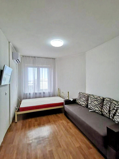 Продаж Квартира 1-кімнатна, 18/24 поверх на Юлії Здановської вул., д. 85б Kiev - photo 1