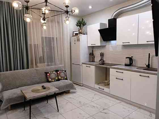 1 комнатная с ремонтом  в новом доме с мебелью, Таирова Лиманка