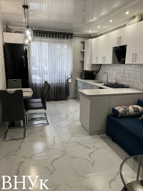 Продаж Квартира 2-кімнатна, 1/10 поверх на вул. Тарасова Луцьк - фото 1