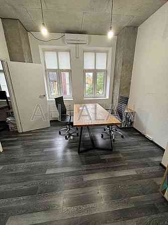 Оренда офісне приміщення на Воздвиженська вул., 45 приміщень - 4, поверх - 3/7 Київ
