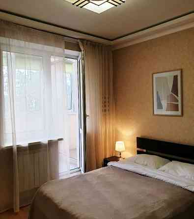 Оренда Квартира 2-кімнатна, 3/17 поверх на Урловская ул., 14 Київ