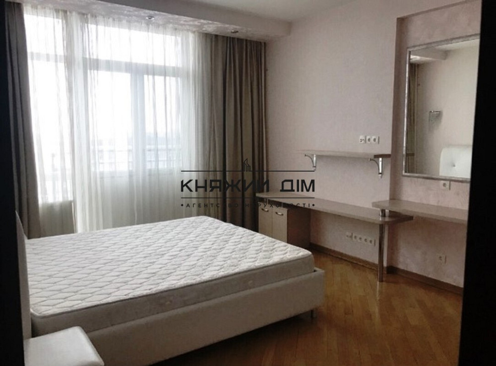 Просторная 3-х к. кв. в ЖК Триумф, ст. м. Выдубичи. № 21105134 Київ - фото 12