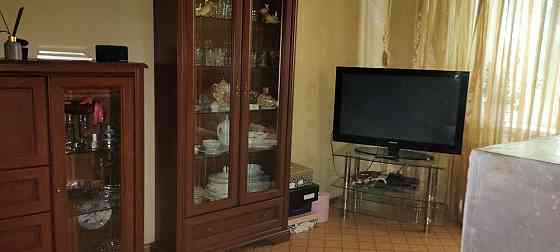 3х комнатная квартира , рядом центр ( сарай и гараж в подарок). Одесса