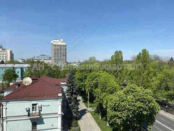 Продаж Гараж/паркомісце на Грушевського Михайла вул., 34/1 6/7 поверх Київ