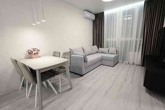 Продаж Квартира 1-кімнатна, 10/16 поверх на Заболотного Академіка вул., д. 148в Kiev