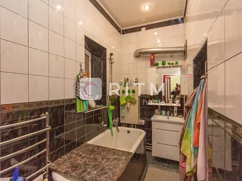 Продаж 2-поверховий   197.5 кв.м 5 кімн. на Федьковича Юрія вулиця 30 Чернівці - фото 16