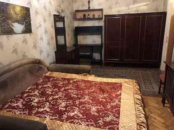 Оренда Квартира 2-кімнатна, 3/5 поверх на ул. Ялтинская, 22 Киев