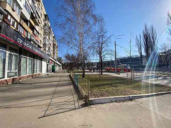 Оренда Квартира 3-кімнатна, 3/9 поверх на вул. Фрунзе ул./Кирилівська Київ