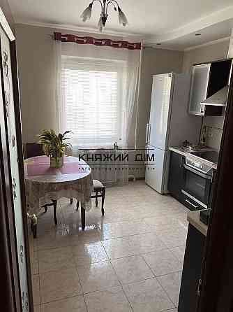 Оренда Квартира 2-кімнатна, 11/16 поверх на Радунская ул. Київ