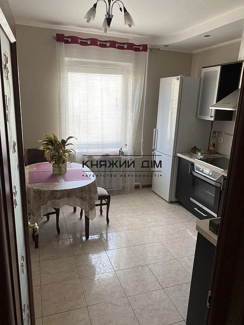 Оренда Квартира 2-кімнатна, 11/16 поверх на Радунская ул. Київ - фото 1