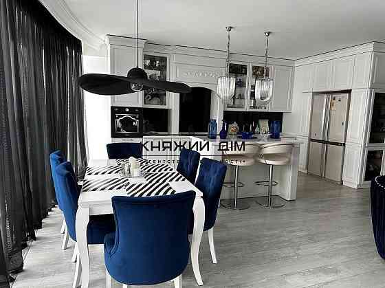 Оренда Квартира 3-кімнатна, 11/25 поверх на Заречная ул. Киев