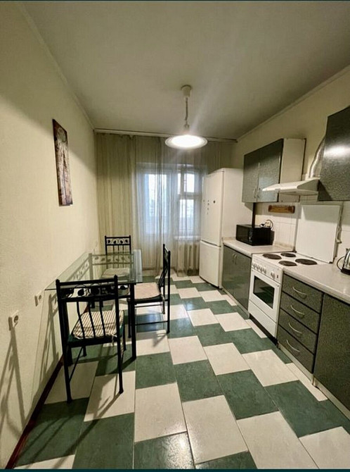 Оренда Квартира 1-кімнатна, 11/17 поверх на Драгоманова, 31в Київ - фото 1