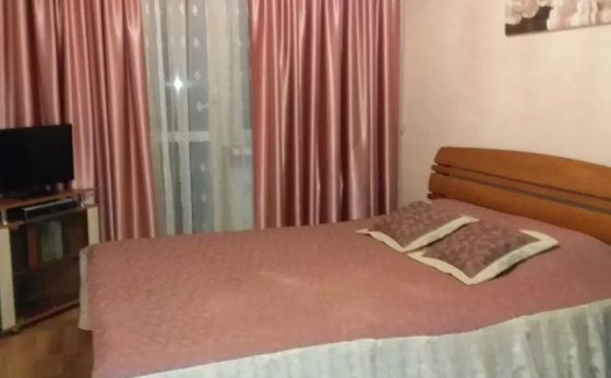 Продаж Квартира 4-кімнатна на ул. Бреуса, 26/2 Одесса