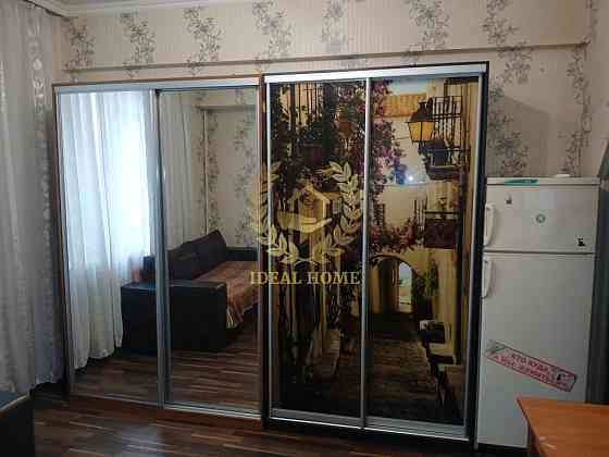 Кімната в гуртожитку у зручному районі, вул. Юрія Литвинського 31 Київ