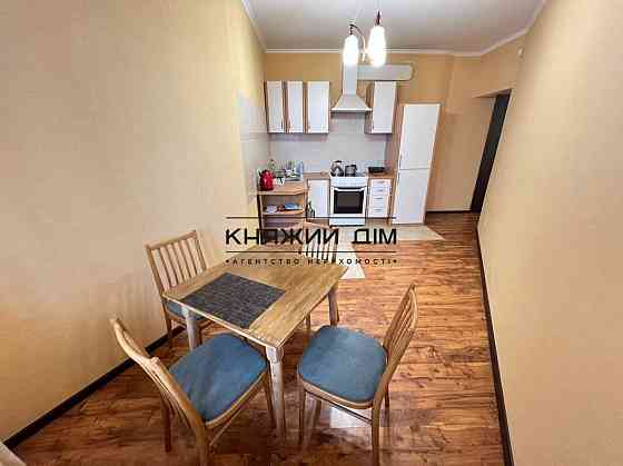 Оренда Квартира 1-кімнатна, 15/24 поверх на Бажана Николая просп. Киев