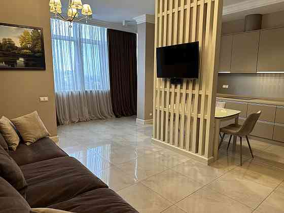 Продаж Квартира 2-кімнатна, 11/25 поверх на Євгена Коновальця вул., 44А Київ