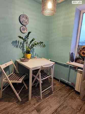 Продаж Квартира 2-кімнатна, 9/9 поверх на Шумського Юрія вул., д. 6 Kiev